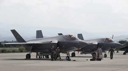 F-35 fighter jet