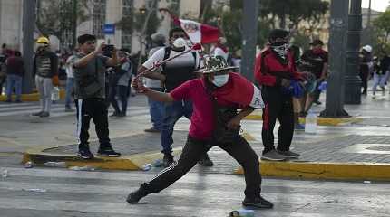 protesters clash with police