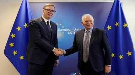 Aleksandar Vucic and Josep Borrell