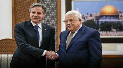 Mahmoud Abbas and Antony Blinken