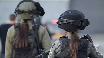 Israeli female soldiers