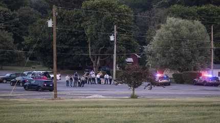 shootout between Pennsylvania Troopers and a gunman