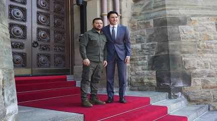 Volodymyr Zelenskyy with his Justin Trudeau