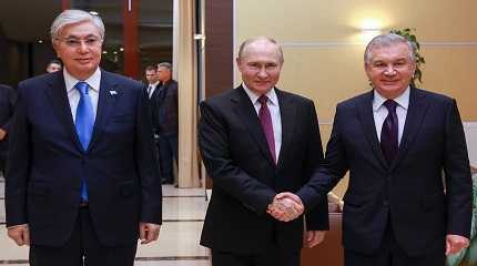 Vladimir Putin Kassym Jomart Tokayev and Shavkat Mirziyoyev