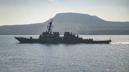 The guided-missile destroyer USS Carney