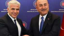 Mevlut Cavusoglu n Yair Lapid