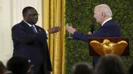 Joe Biden toasts with Macky Sall