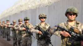 Turkish army at border near Gaziantep