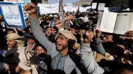 Houthi supporters rally