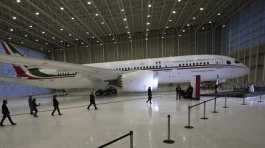 presidential plane at Benito Juarez International Airport 