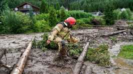 river dam collapsed 