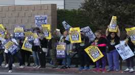 Kaiser workers go on strike